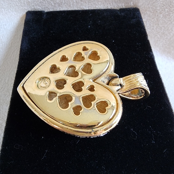 SWARVOSKI CRYSTAL PENDENT - Picture 3 of 5